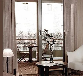 *** Appart hôtel Residhotel Imperial Rennequin Paris France