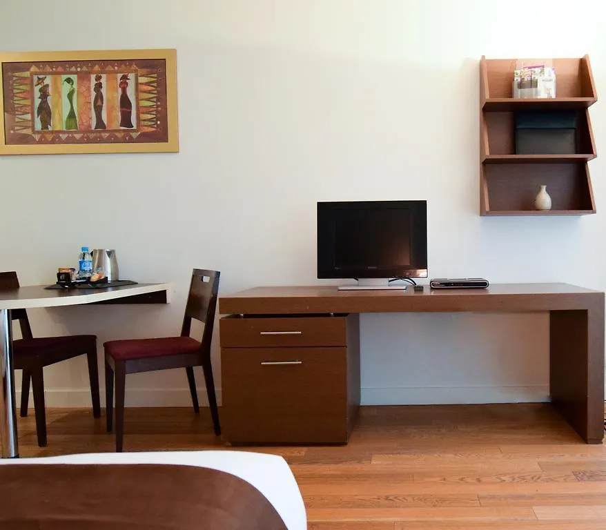Aparthotel Residhotel Imperial Rennequin Parijs