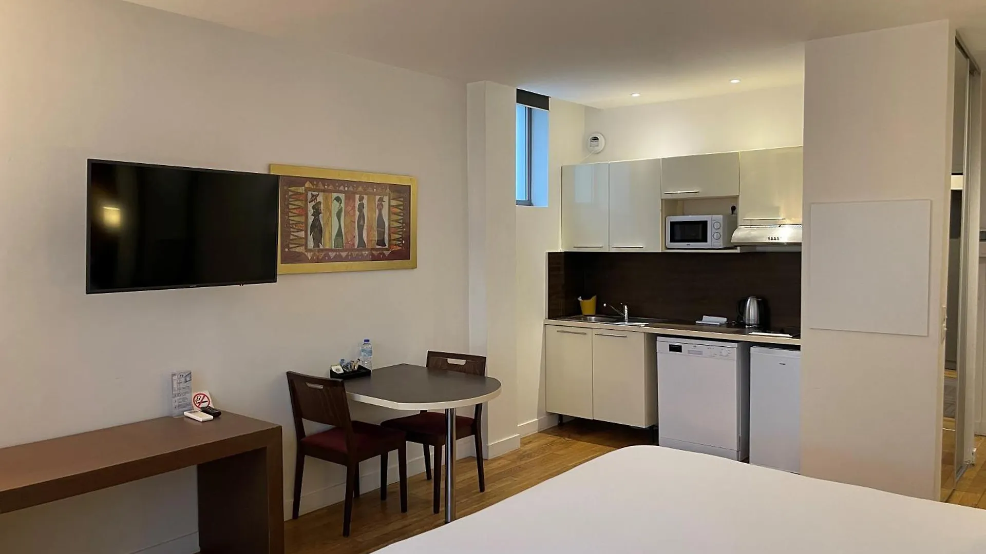 Residhotel Imperial Rennequin Paris Aparthotel